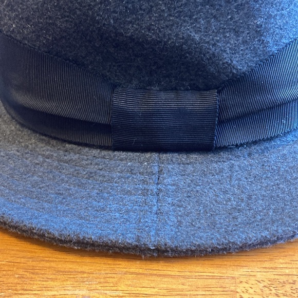 Free People Womens OS Felt Wool Blend Fedora Brim Hat Grey Black Ribbon Trim - Picture 5 of 9